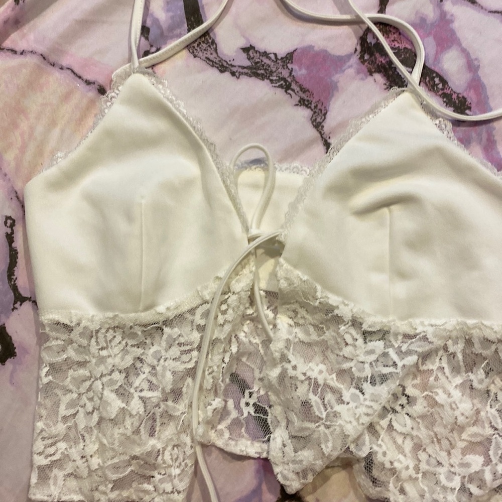 SHEIN TIE CROP BRA TOP